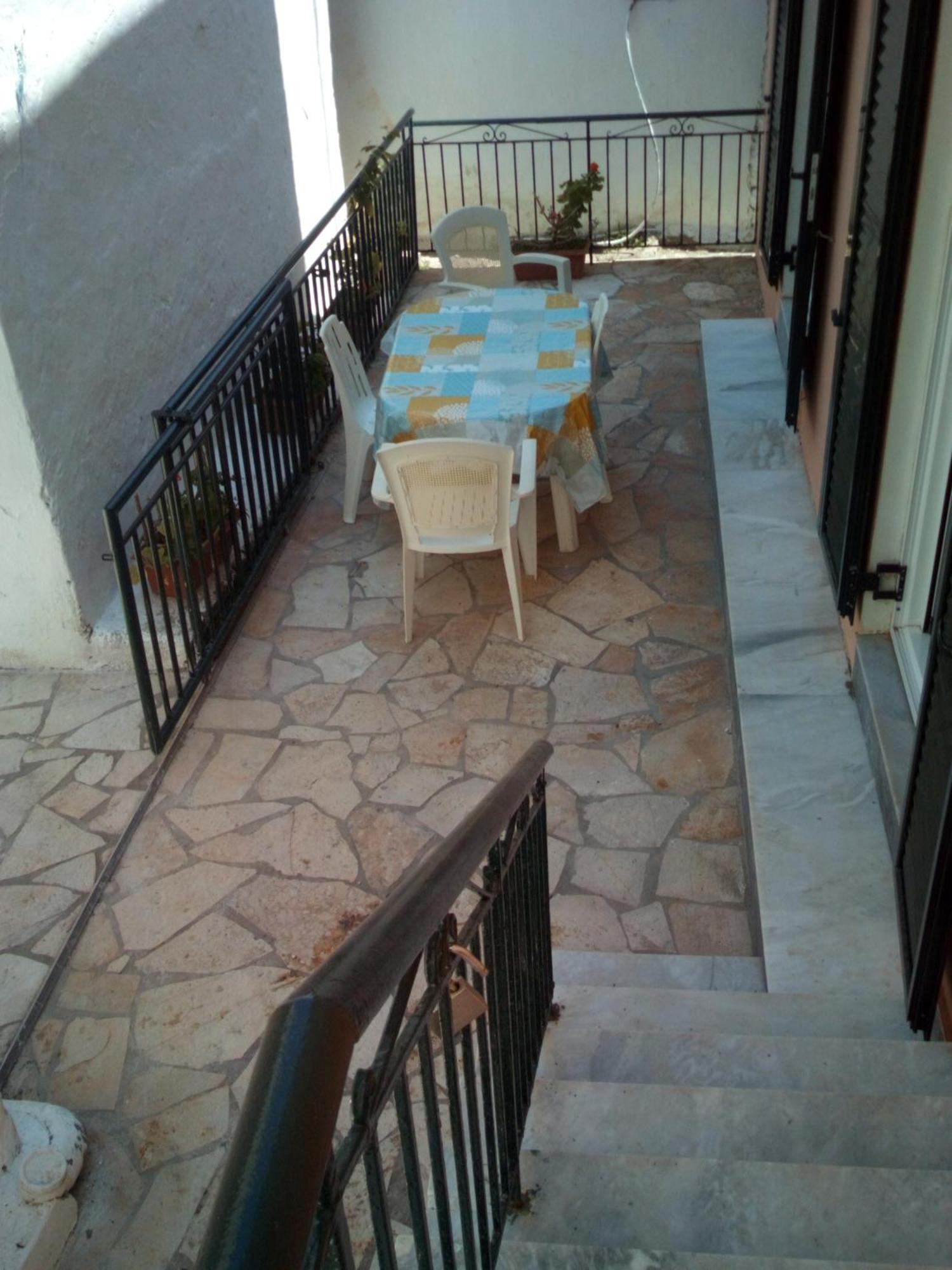 Georgia Beach Apartments Mesongí Extérieur photo