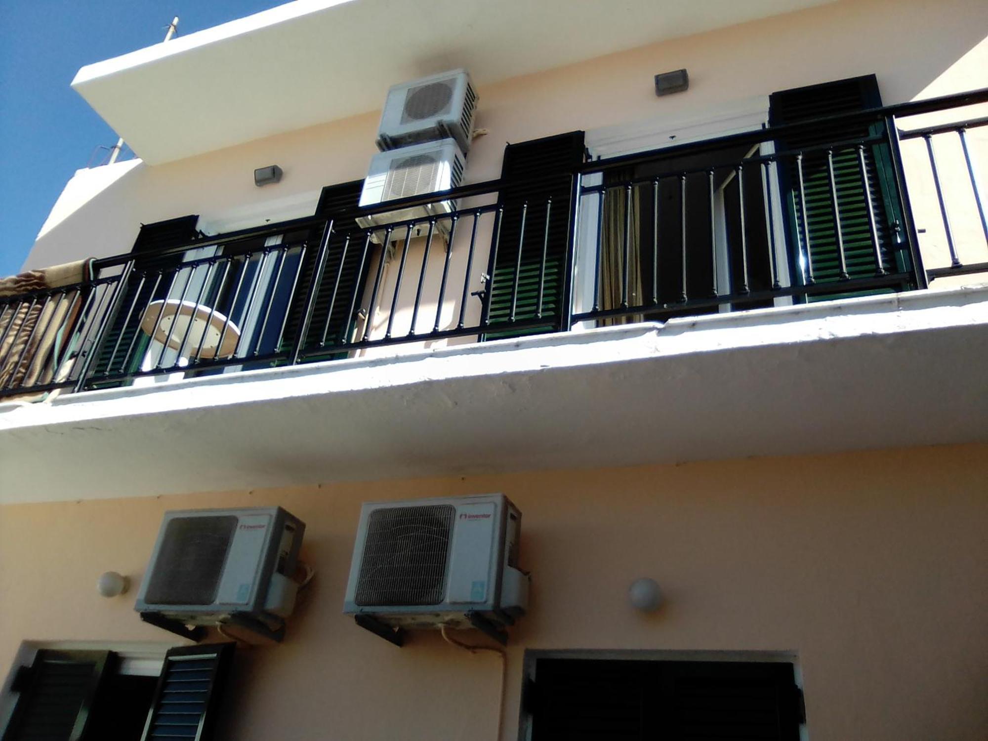 Georgia Beach Apartments Mesongí Extérieur photo